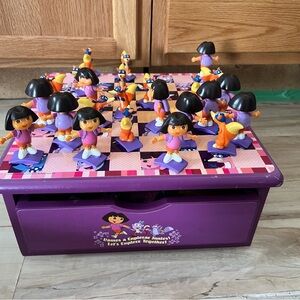 Dora the Explorer Chess Set - Purple and Orange